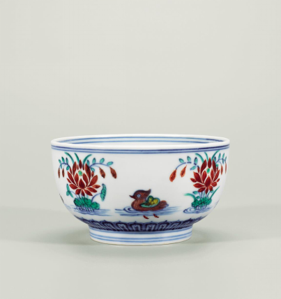 明成化 御窑斗彩莲池鸳鸯纹墩式碗
拍品估价:¥500,000 - 800,000
起拍价格:¥500,000