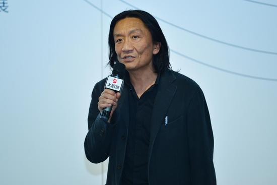 中央美术学院副院长、本次展览学术主持苏新平开幕致辞