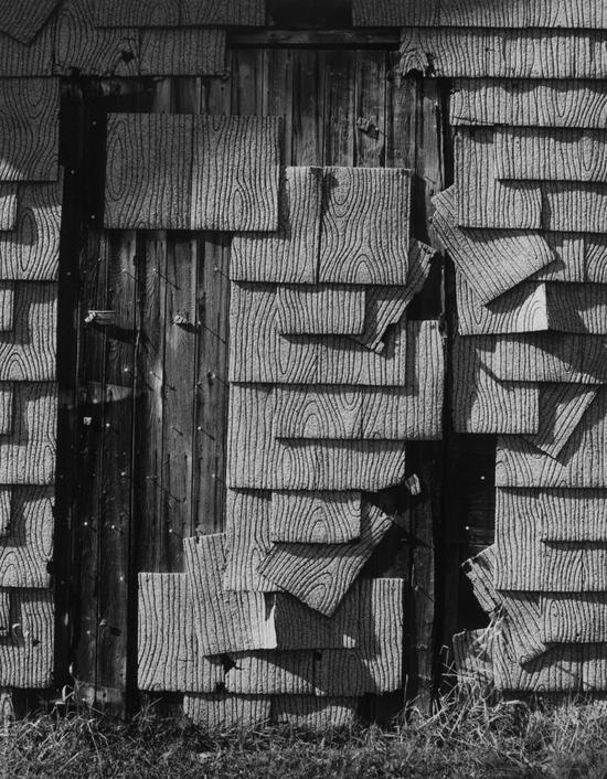 木瓦,美国康涅狄格州沃特伯里 银盐纸基 35.4×27.7cm 1989 中国美术馆藏