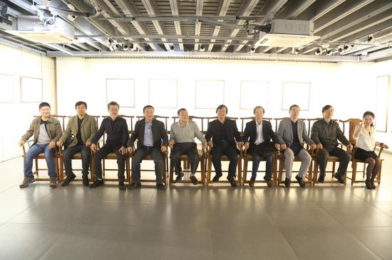 艺术家合影