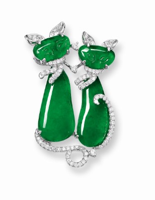 拍品编号 253
天然翡翠配钻石「小猫」胸针
估价:HK$ 35,000 – 45,000/US$ 4,500 – 5,800
