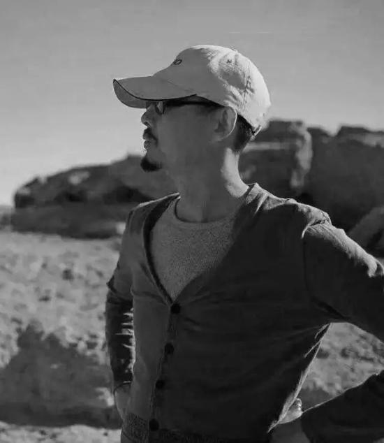 �������й�����ʫ�ˡ�����ý���ˣ������ܿ���ǰ���ʣ�������ׯ������չ�������ϯ����