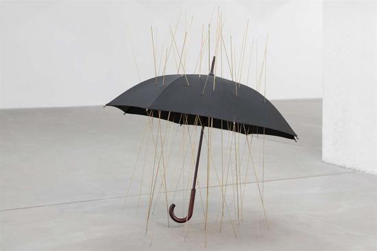 陈维 雨伞（金色）