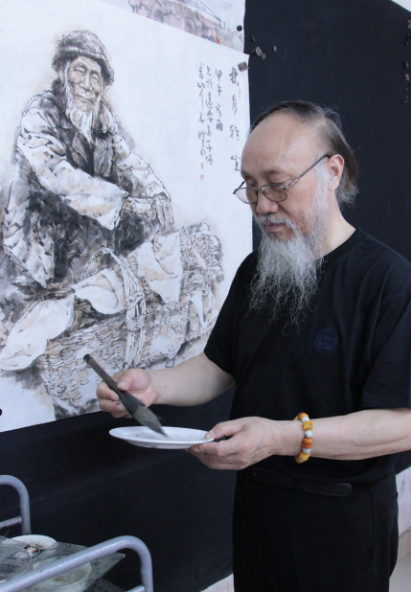 创作中的姜耀南
