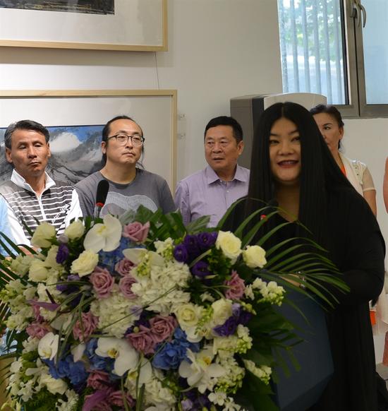 策展人 陈亚莲 