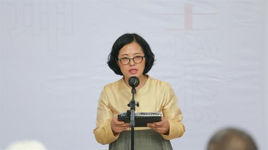 “一个和八个：韩黎坤师生的素描工作”开幕式现场照片 (3)