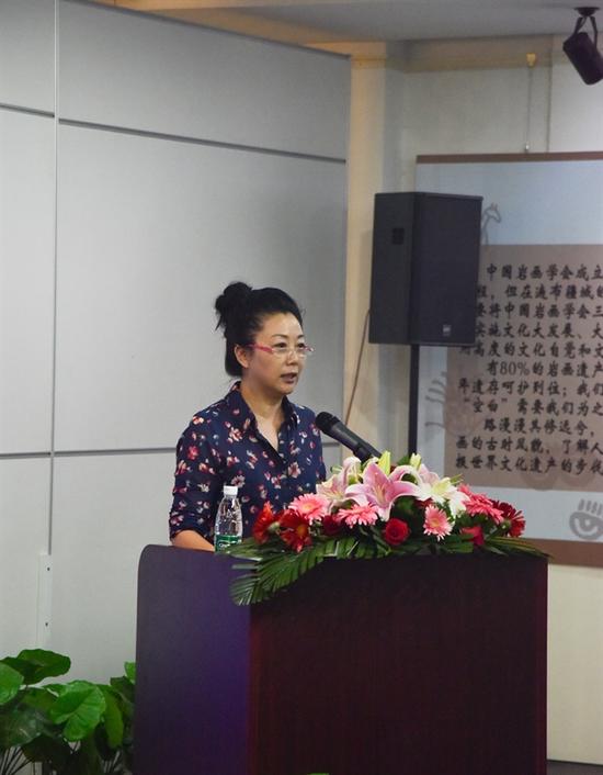 纪念中国岩画学会成立三周年暨《中国岩画（中英文）》期刊创刊推介会现场照片 (2)