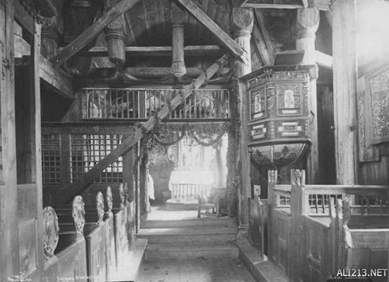 乌尔内斯木板教堂（Urnes Stave Church）