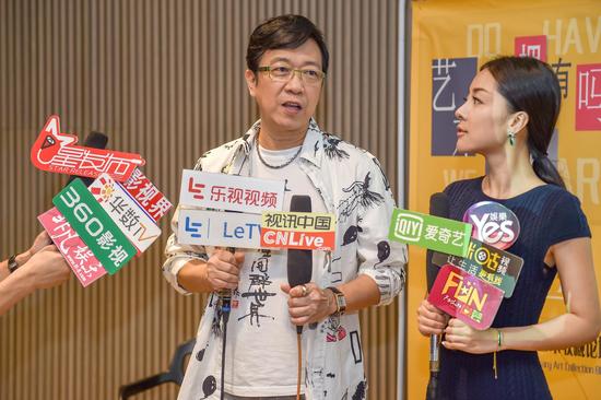 活动嘉宾—曹启泰 和主办方王凯丽