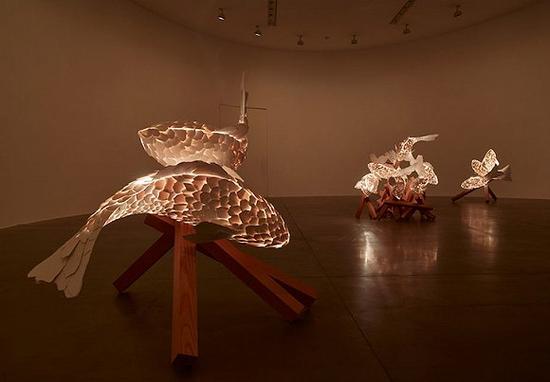 这些浮游在半空的锦鲤灯 优雅极了_藏趣逸闻