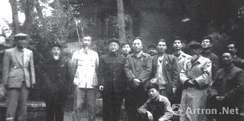 1960年，江苏国画工作团写生结束后在北京举办了《山河新貌》写生画展，引起了美术界的轰动