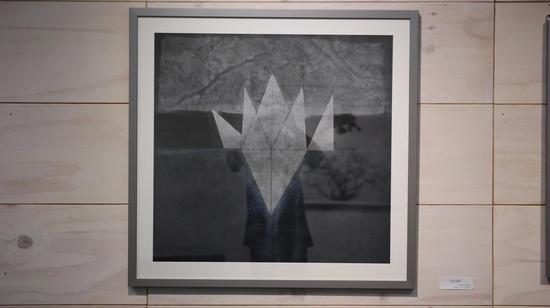 何灿波 《Ice castle》68X68CM Ink on paper 2015