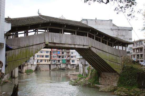 ���յ�Ѧլ��