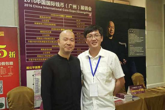 中国集币在线记者朱旦与赵樯老师合影2