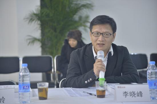 研讨会嘉宾李晓峰（上海大学美术学院美术馆馆长，上海大学艺术研究院副院长）