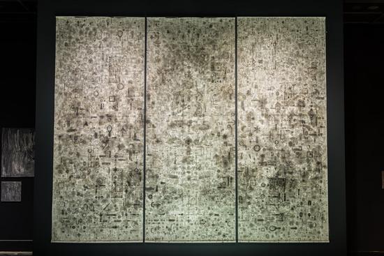 史金淞《经变图》纸本;367×144cm×3;2016