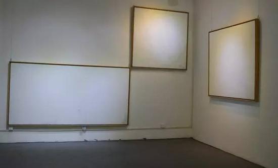 空象作品(布面丙烯 )展览现场