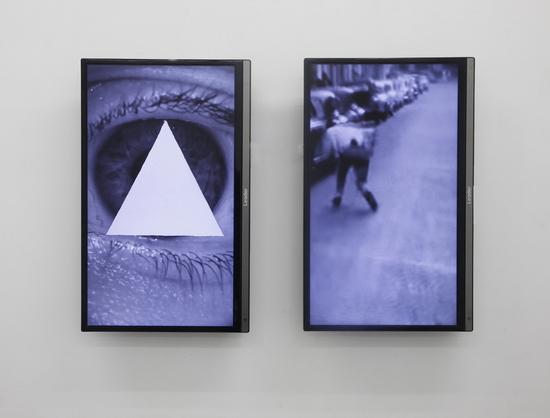 　　Garcia Frankowski《Poem of the Triangle》Diptych；Two Chanel Video Installation；Sound；2015