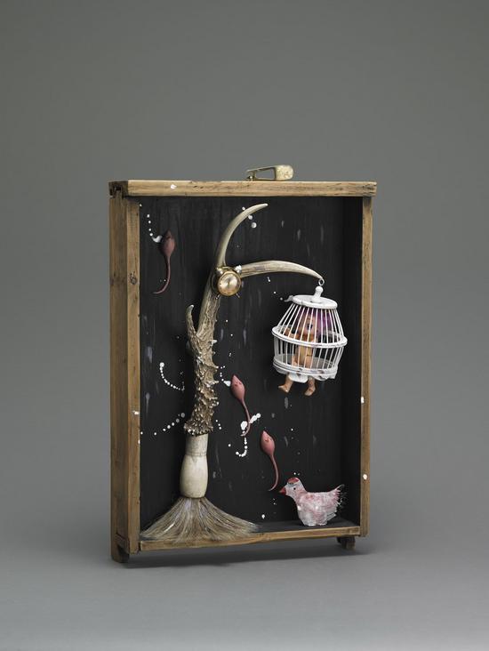 陈庆庆《找达利吧!》混合材料装置;45x30x12cm;2014