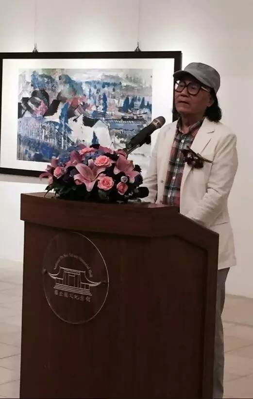 在开幕式上,石齐表示,能为促进两岸文化交流感到高兴。中国画绘画语言多元,意境深远,体现了中华文化的精髓。