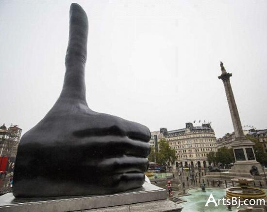 大卫·史瑞格（David Shrigley）铜雕《非常好》（Really Good）