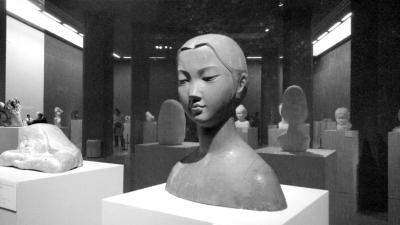 《少女像》 木 1962年 19 33.2 38cm