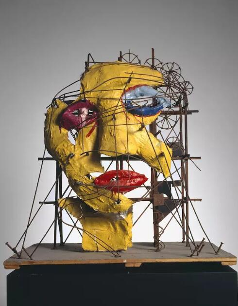 jean tinguely and niki de saint phalle， le cyclop – la tête， 1970