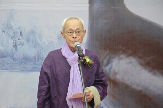 台湾陶艺家林敏明先生在开幕式上致辞