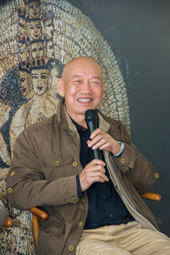 著名艺术家敬庭尧与嘉宾互动图片15