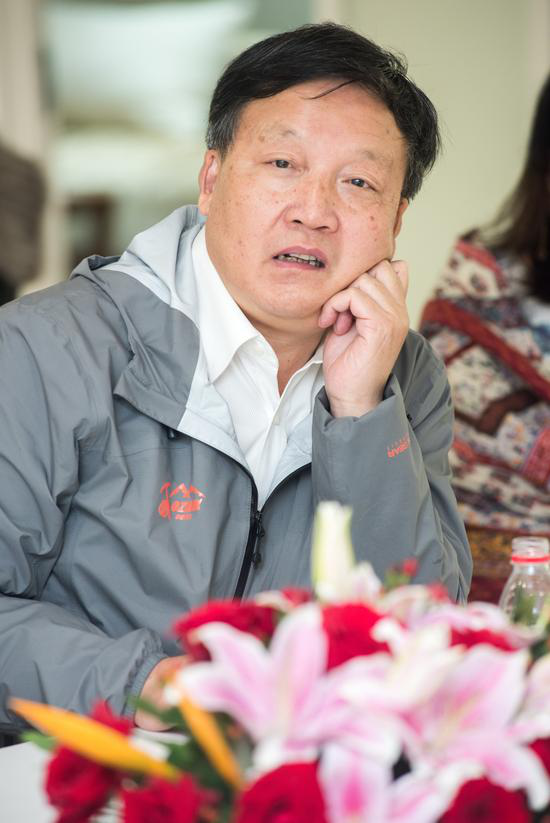 西藏文联原党委书记沈开运参加开幕式和研讨会