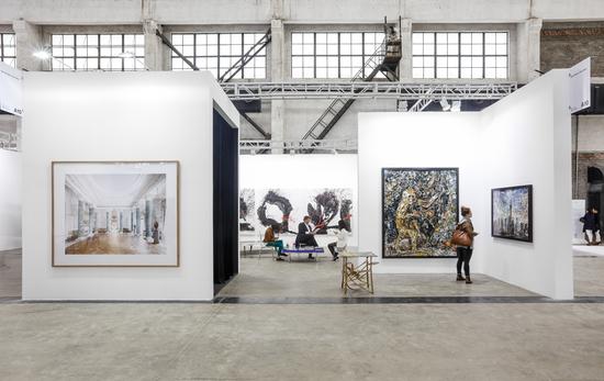 Ben Brown Fine Artsչλ