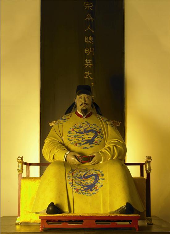 田世信，王者之尊之唐太宗，211×178×183cm，大漆，玻璃钢，2009