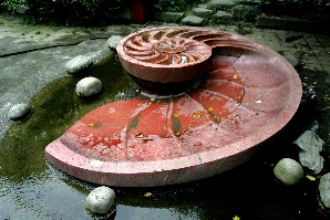 1 海螺雕塑