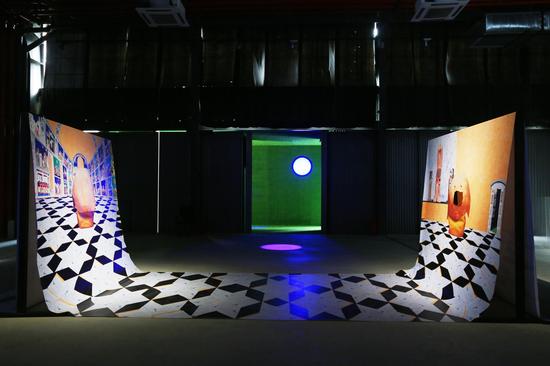 Catherine Biocca������•��Լ�����¹������������Ʒ����Meeting 4D����ά���