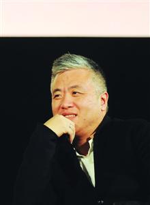 《我在故宫修文物》导演萧寒 /晨报记者 何雯亚