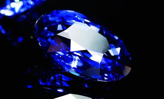88.27ct椭圆形明亮琢型蓝宝石