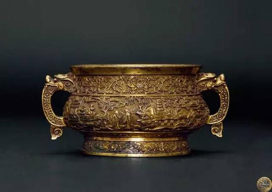 Lot 2511 铜鎏金錾花人物故事双耳炉

　　成交价：RMB 3，335，000