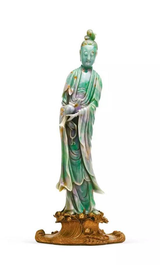 3164 清 翡翠观音
成交价:RMB74,750,000