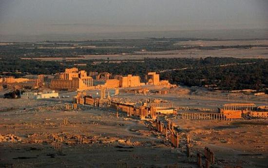 The Great Colonnade at Palmyra, before the city was first occupied by Isil