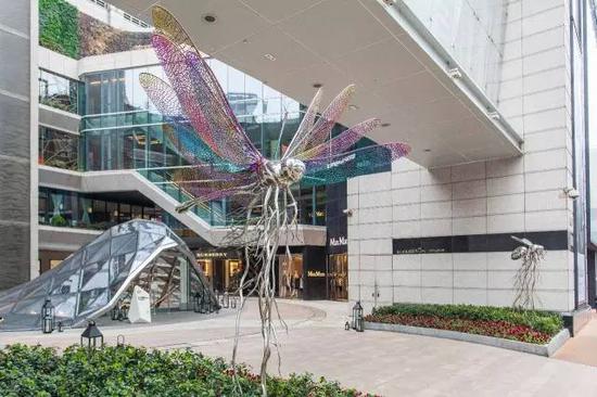 　　《再生-蜻蜓》《再生-蜜蜂》 在《我们︰一个关于中国当代艺术家的力量》首展  上海k11艺术购物中心