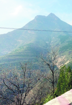 遥望九嵕山