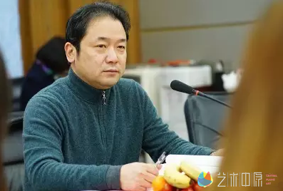 河南博物院院长助理翟红志主持研讨会