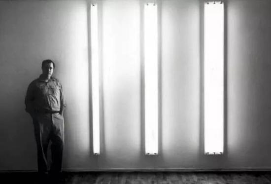 丹·弗莱文(Dan Flavin)1933——1996