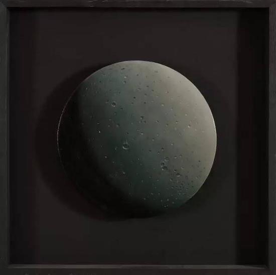 《月亮》1，直徑30cm，布面油畫，2011