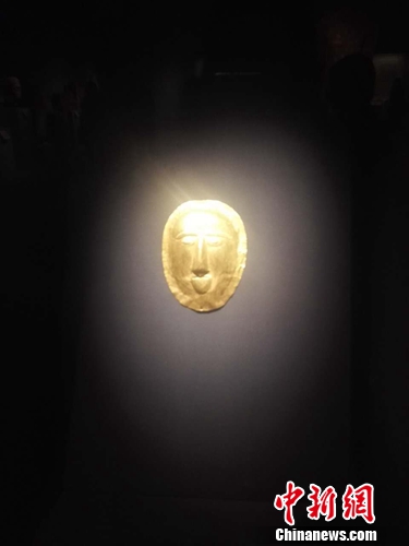 精美的黄金面具。上官云 摄