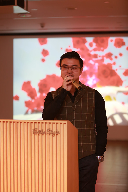 盈艺术中心总经理王厚淼先生致辞