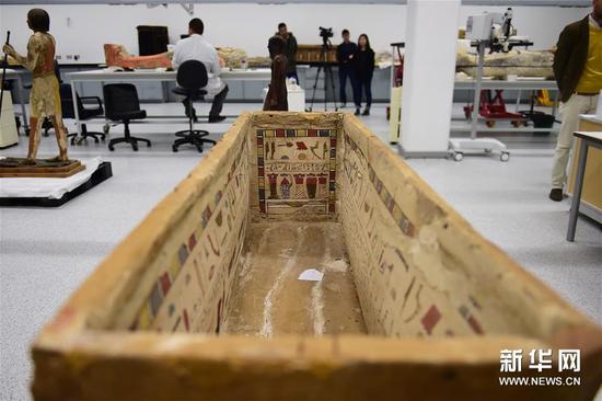 在埃及开罗大埃及博物馆内拍摄的木棺