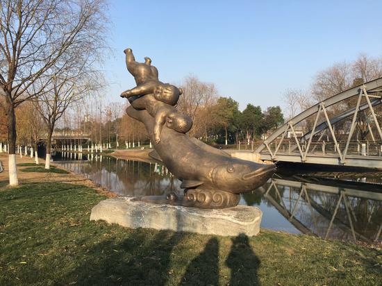 于黎莉 《同游》