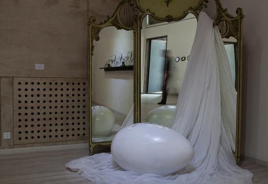 2016个展《关看》展览 局部