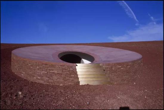 Roden Crater，East Portal 外景